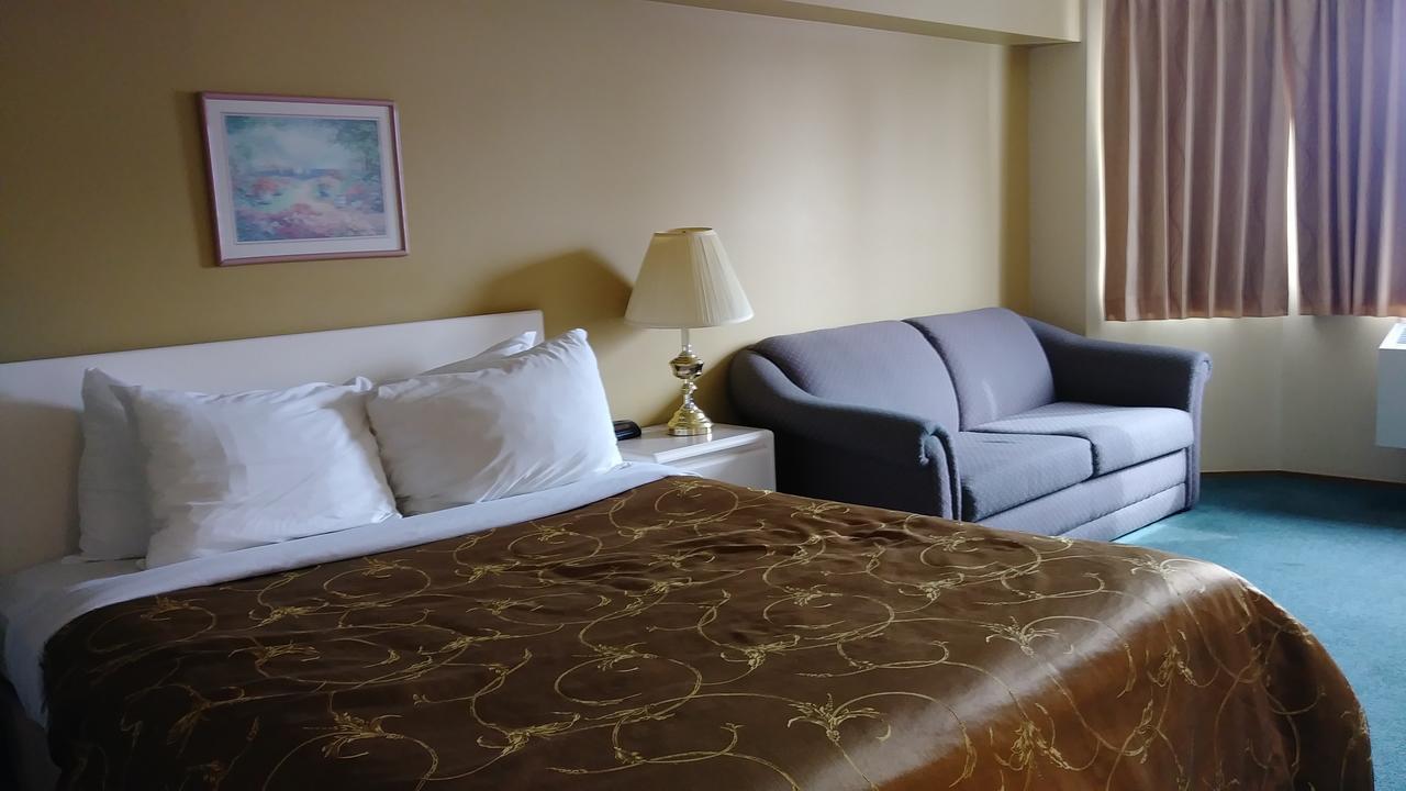 George Mountain View Hotel & Resto Меррітт Екстер'єр фото