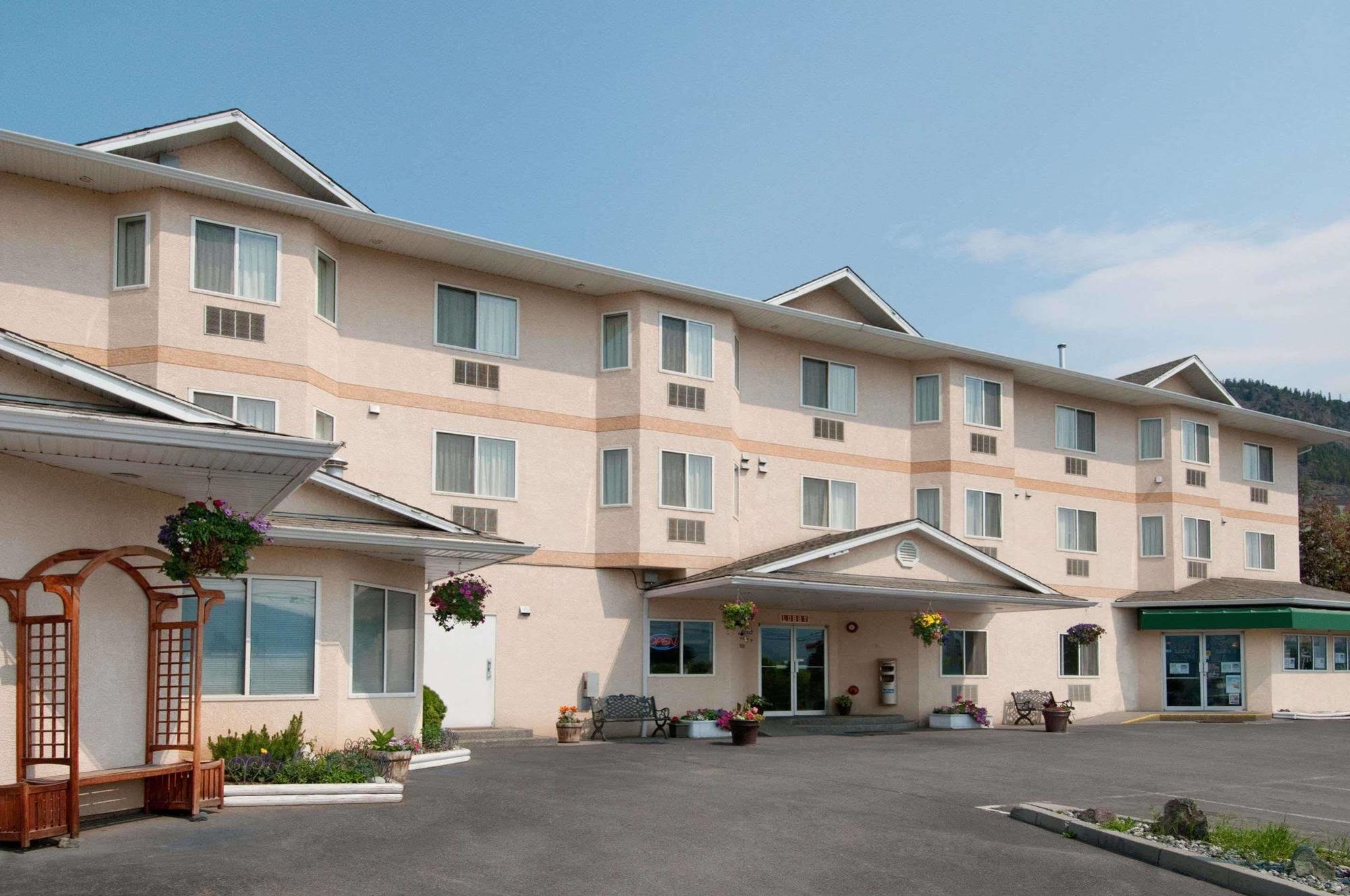 George Mountain View Hotel & Resto Меррітт Екстер'єр фото