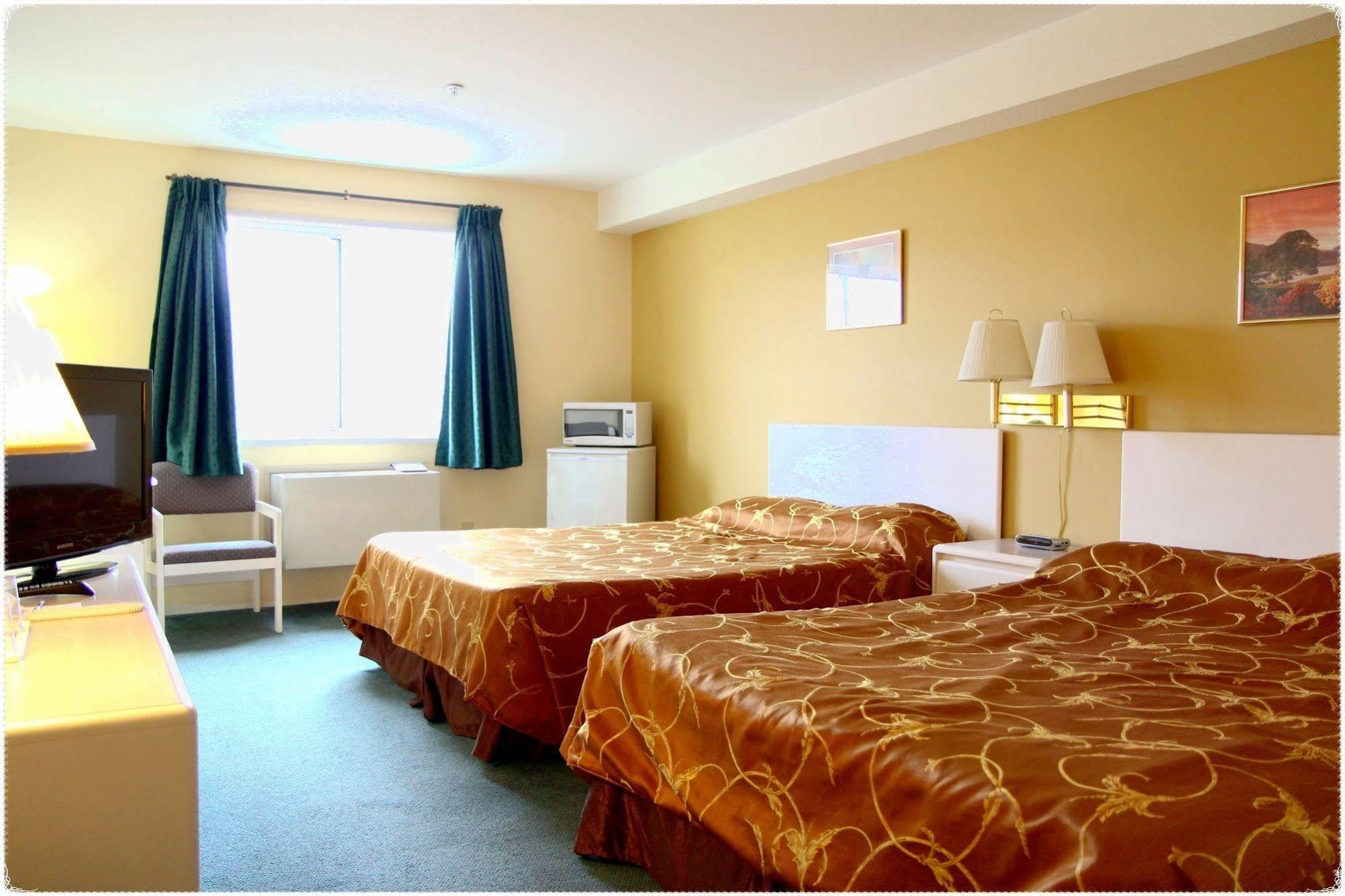 George Mountain View Hotel & Resto Меррітт Екстер'єр фото