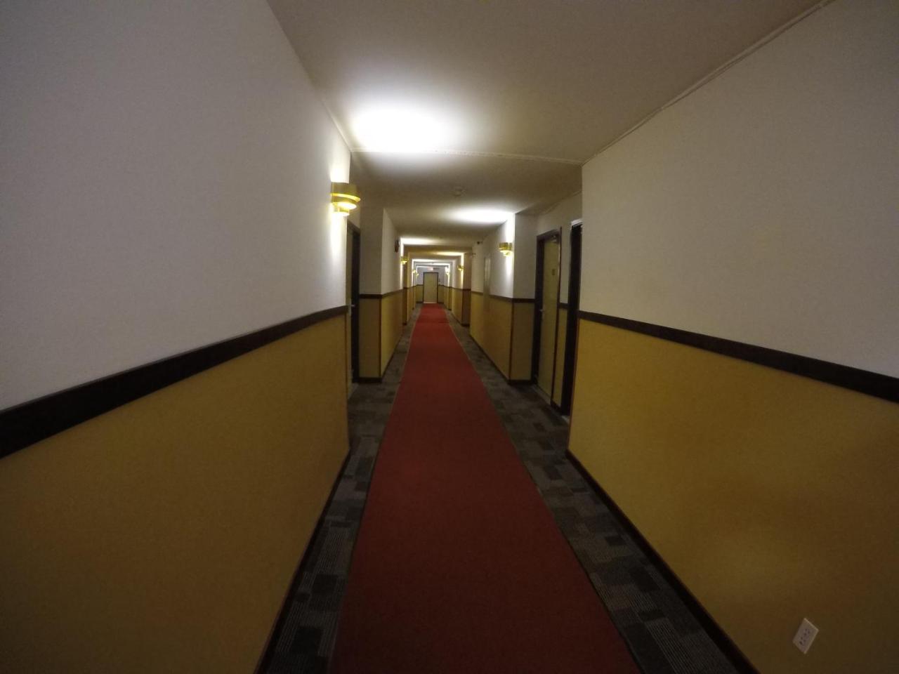 George Mountain View Hotel & Resto Меррітт Екстер'єр фото